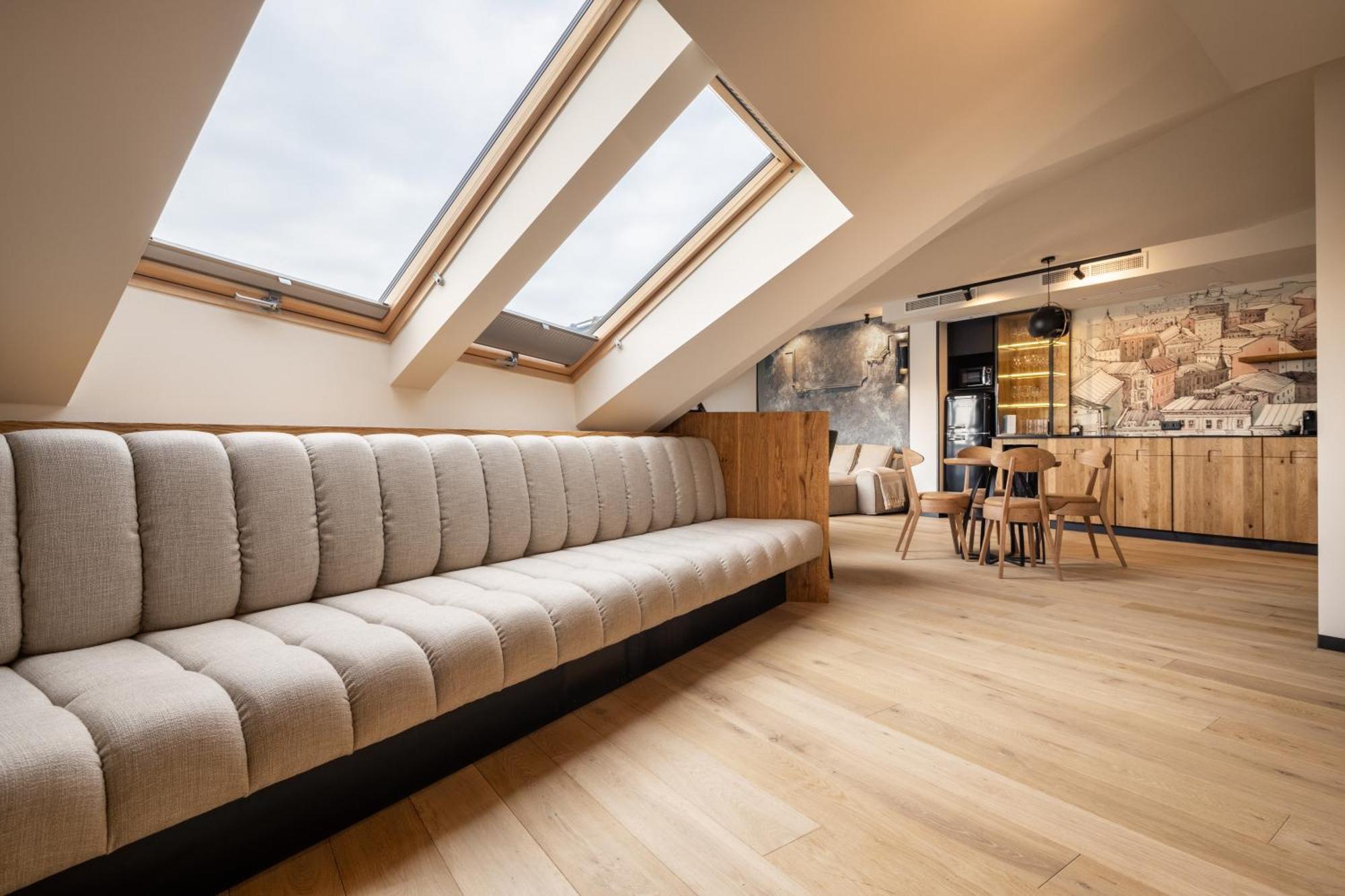 Nomadic Urban Premium