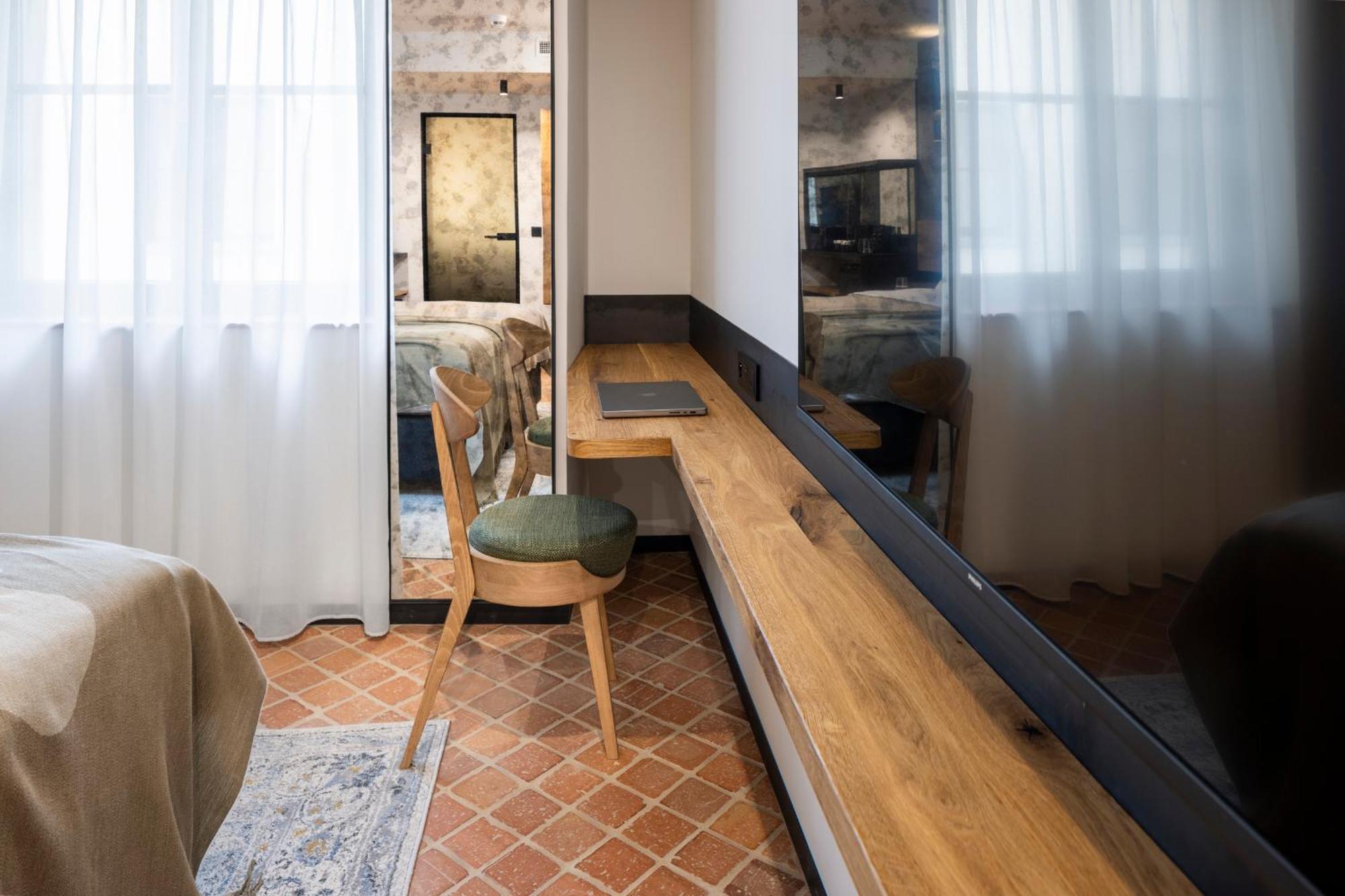 Nomadic Urban Premium * Krakow